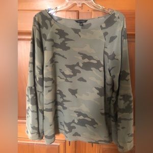 Banana Republic camo blouse. Size large.